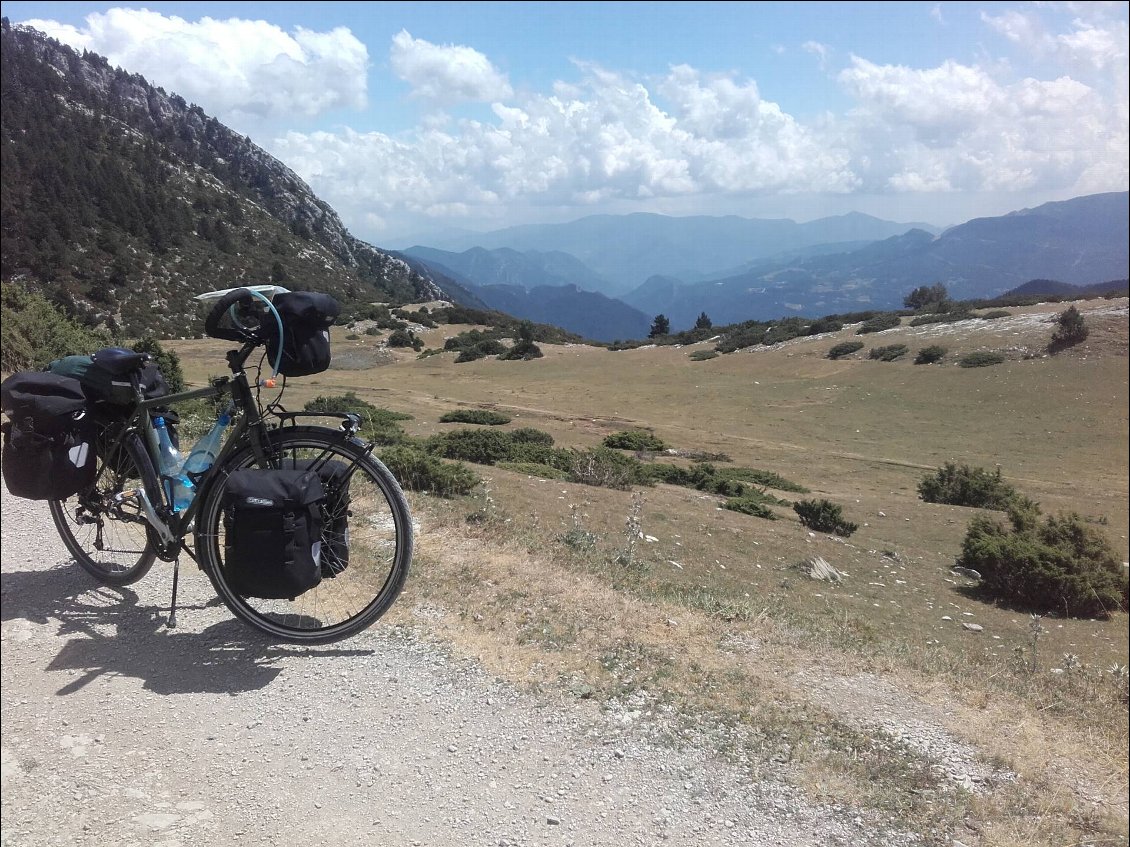 Couverture de A vélo des Alpes au Pays Basque