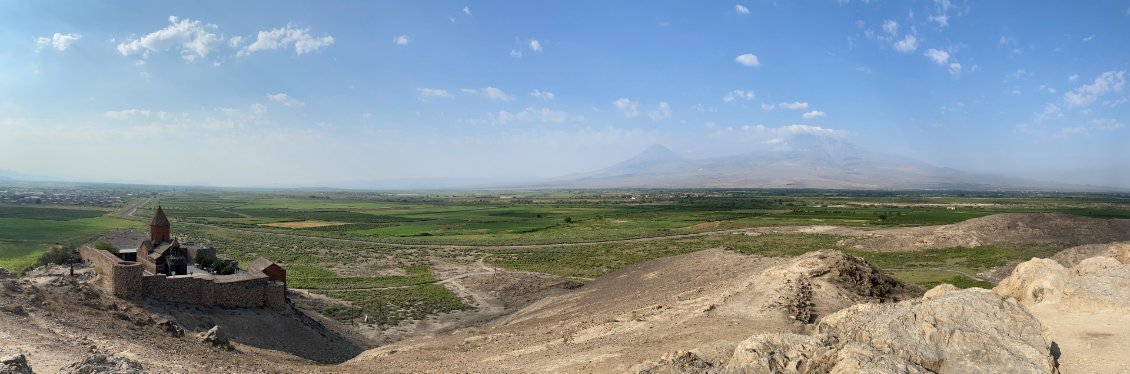 Khor Virap, et au fond, le petit et le grand Ararat